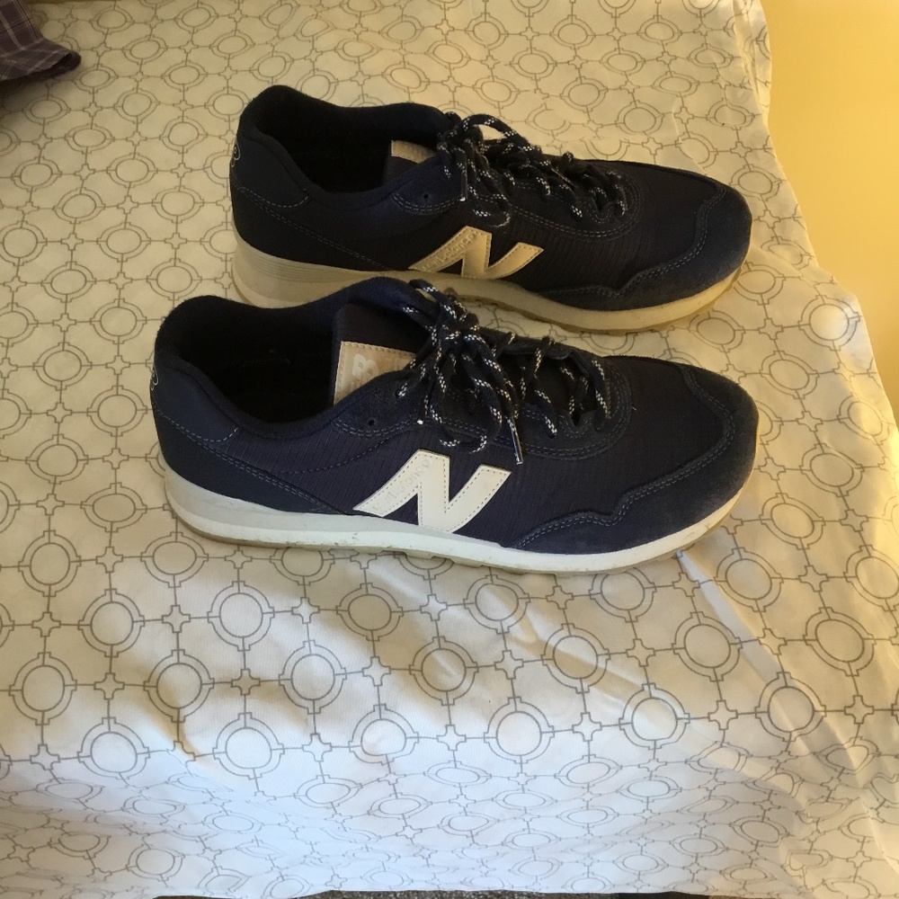 Men’s new balance sneakers